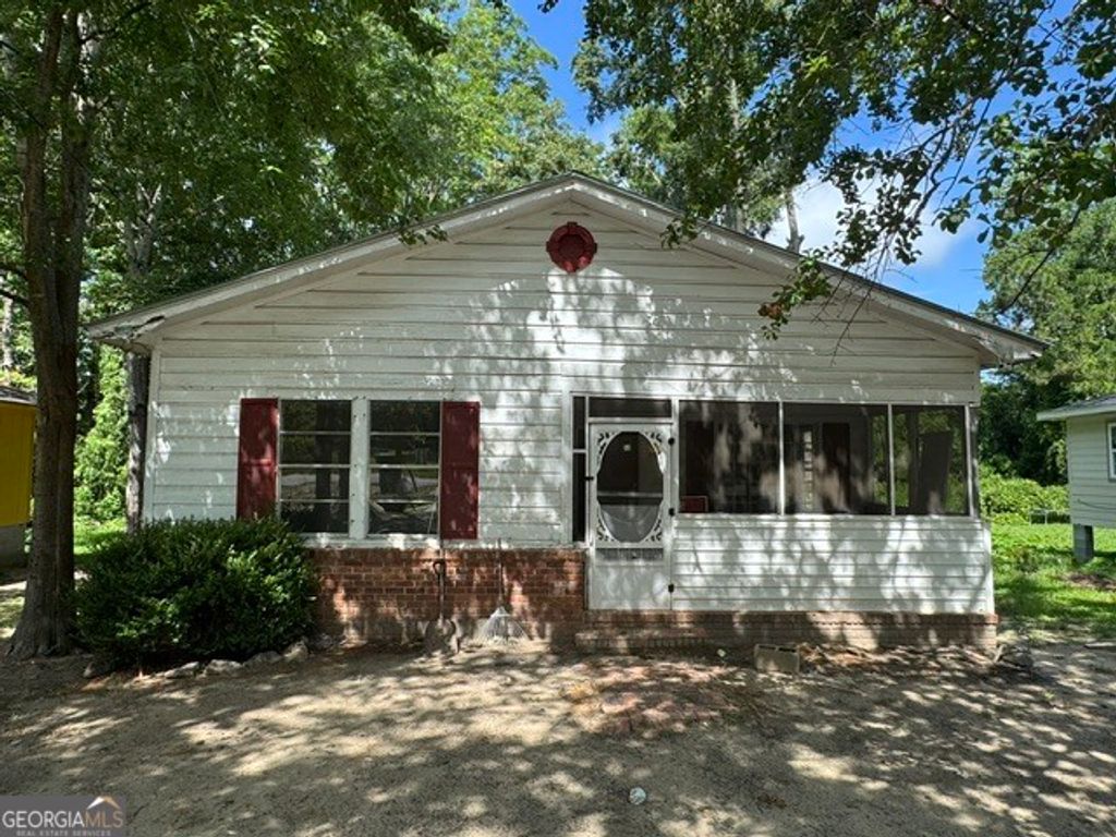 Photo of 103 Floyd Street, Statesboro, GA 30458 (MLS # 10798457)