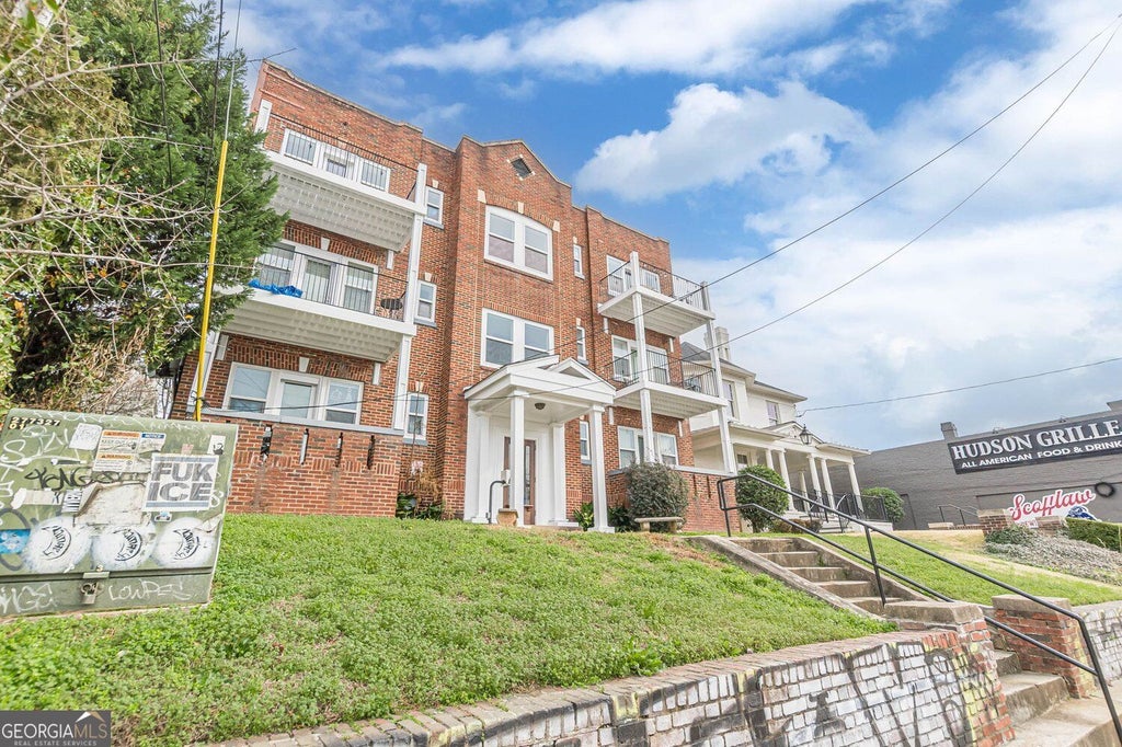 Photo of 373 Moreland Avenue NE #108, Atlanta, GA 30307 (MLS # 10870097)