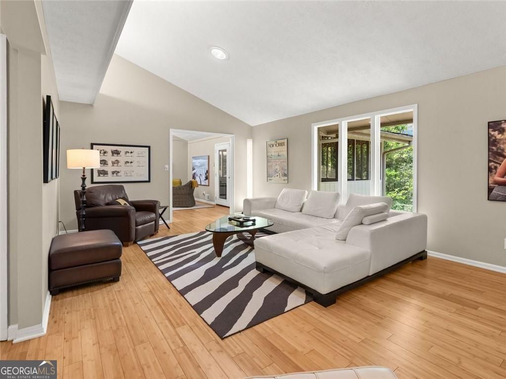 2877349725 Homes for Sale