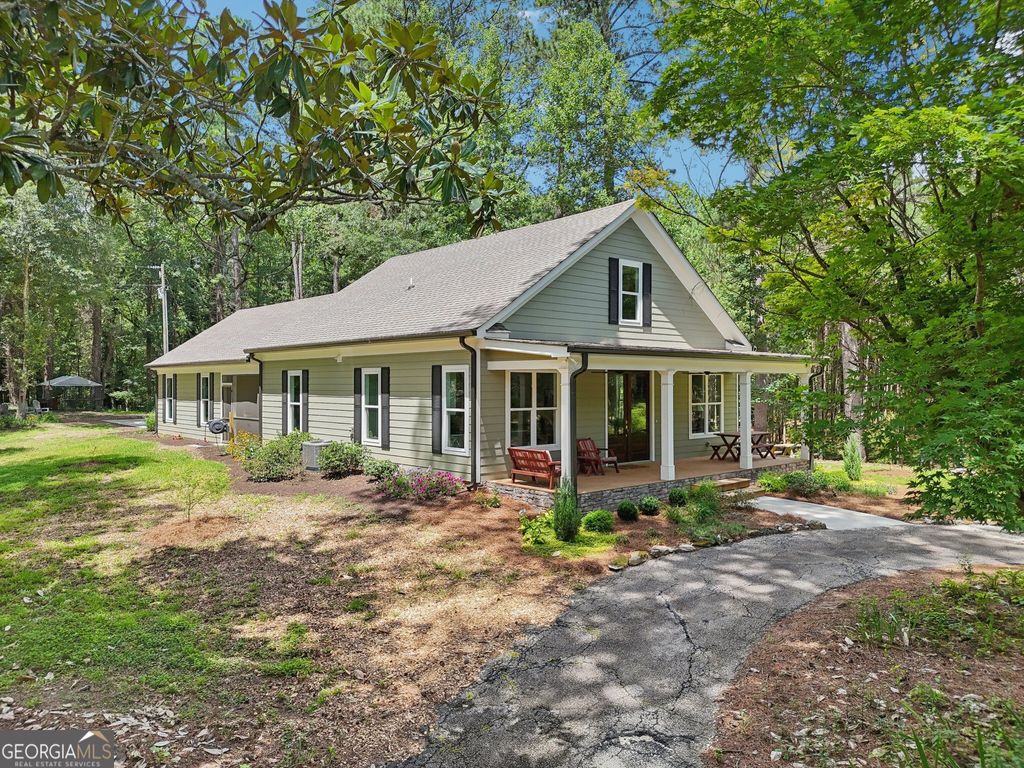 Photo of 250 Stagecoach Road, Oxford, GA 30054 (MLS # 10717160)