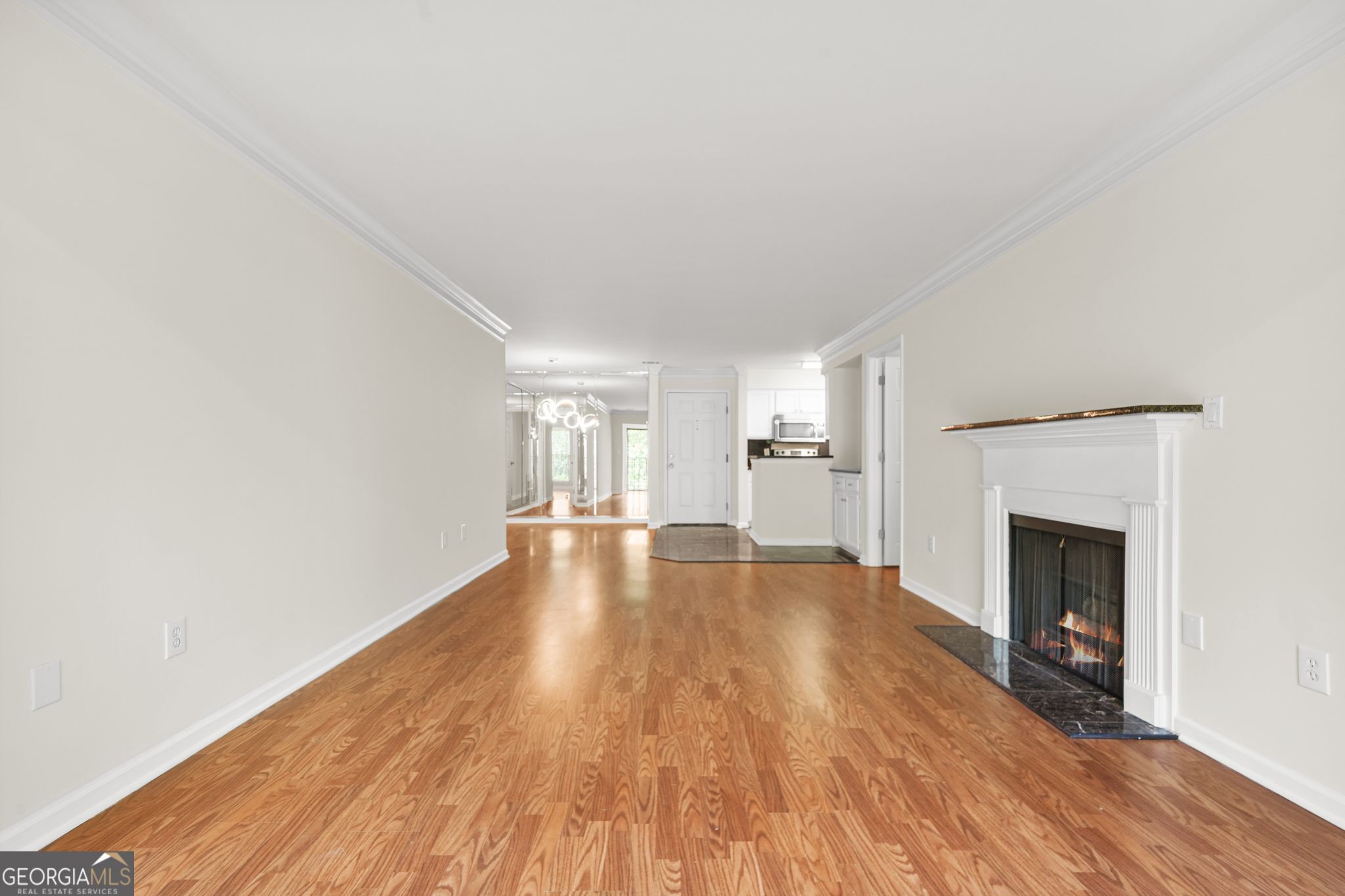 Atlanta, Georgia 30324, United States, 2 Bedrooms Bedrooms, ,2 BathroomsBathrooms,Residential,Active,194530