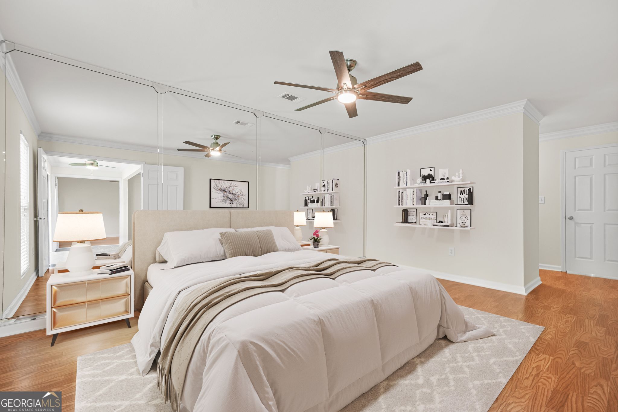 Atlanta, Georgia 30324, United States, 2 Bedrooms Bedrooms, ,2 BathroomsBathrooms,Residential,Active,194530