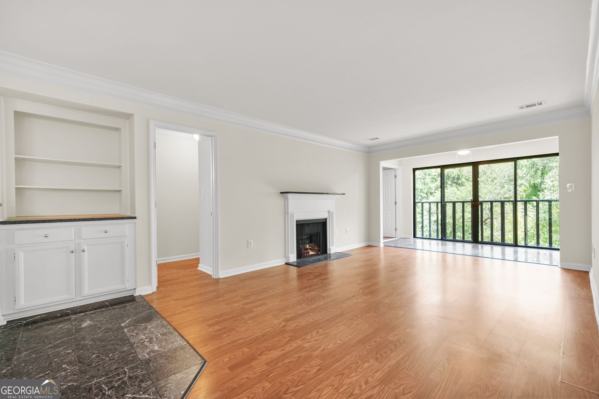 Atlanta, Georgia 30324, United States, 2 Bedrooms Bedrooms, ,2 BathroomsBathrooms,Residential,Active,194530