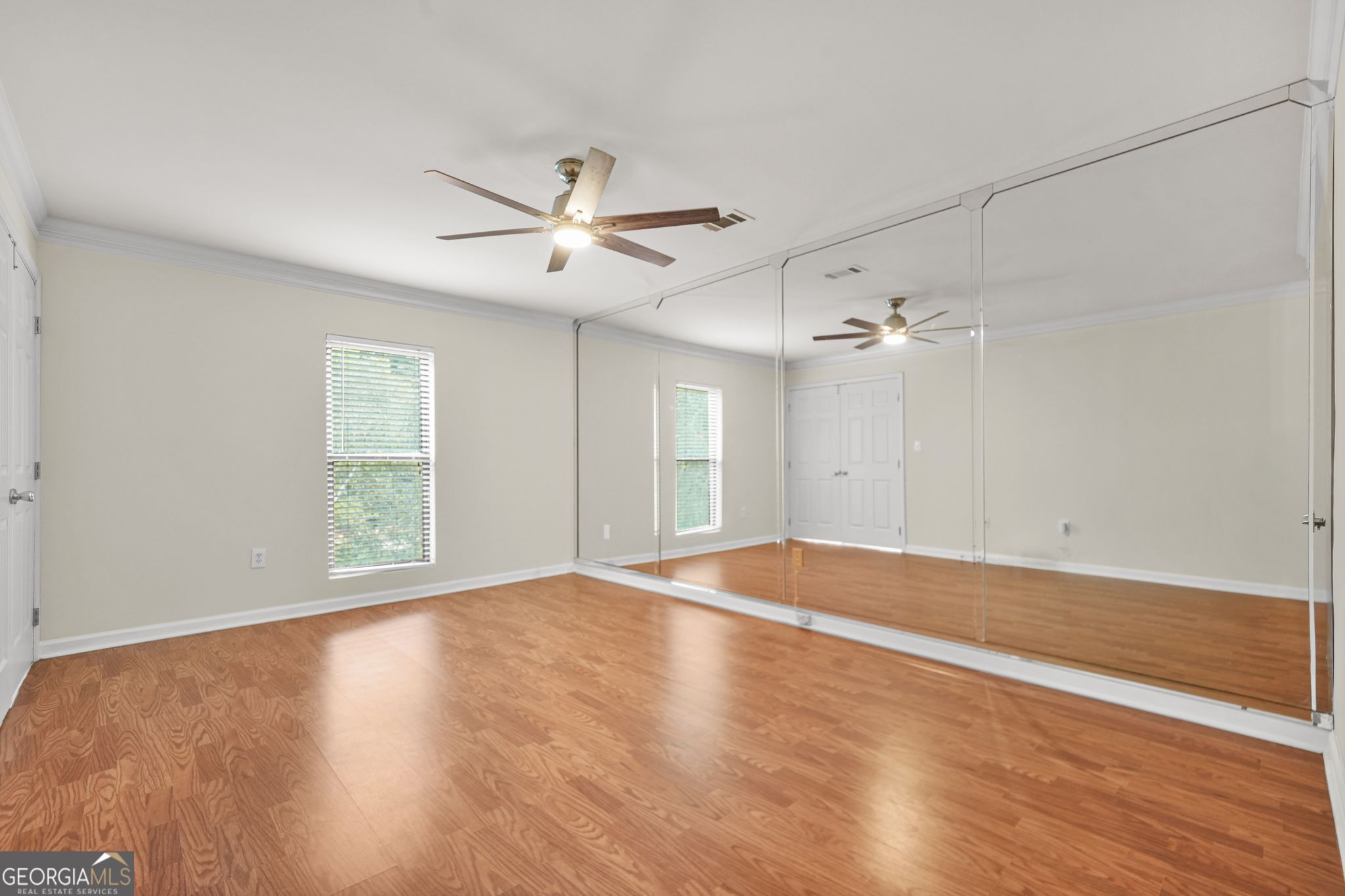 Atlanta, Georgia 30324, United States, 2 Bedrooms Bedrooms, ,2 BathroomsBathrooms,Residential,Active,194530