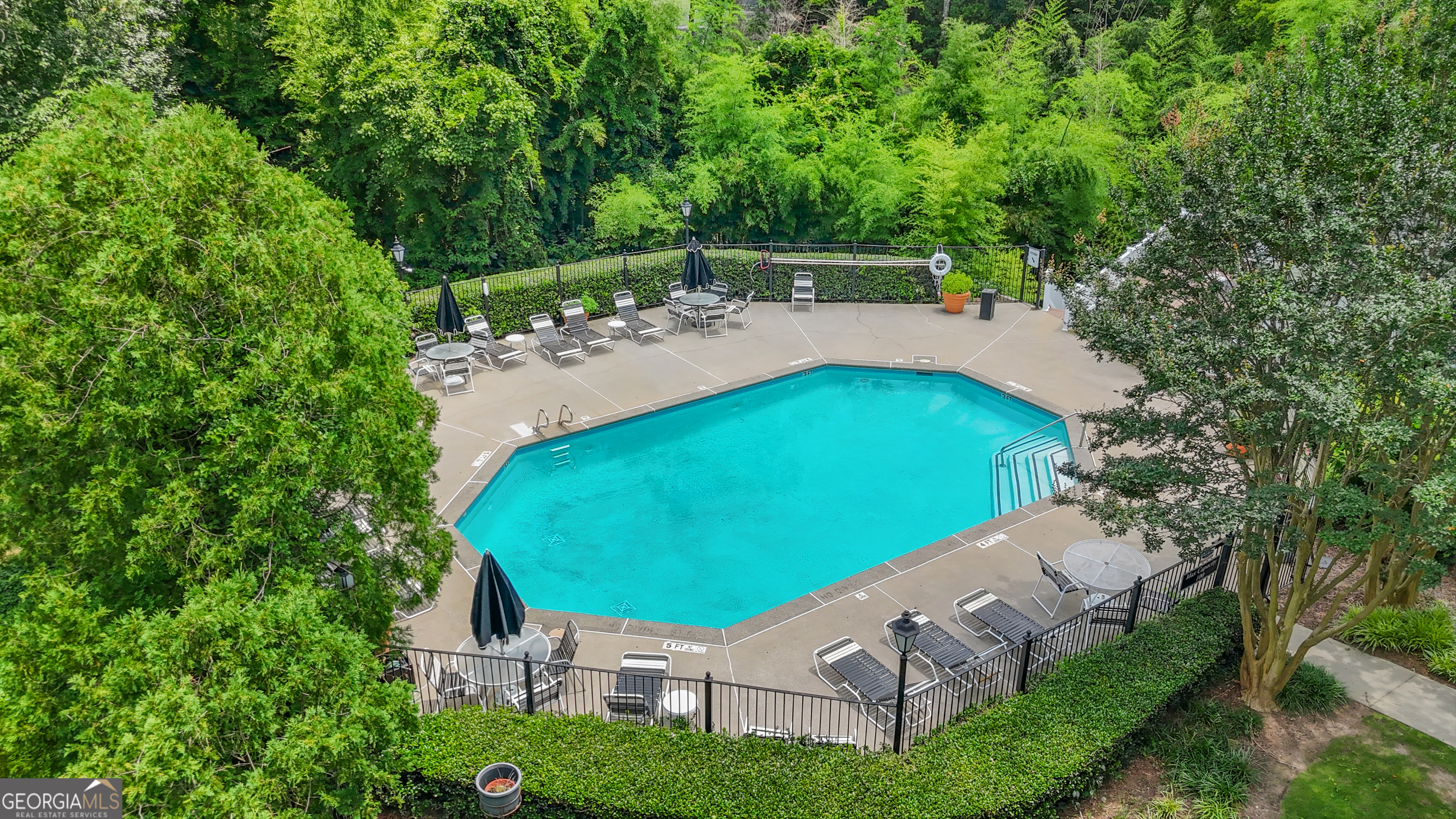 Atlanta, Georgia 30324, United States, 2 Bedrooms Bedrooms, ,2 BathroomsBathrooms,Residential,Active,194530