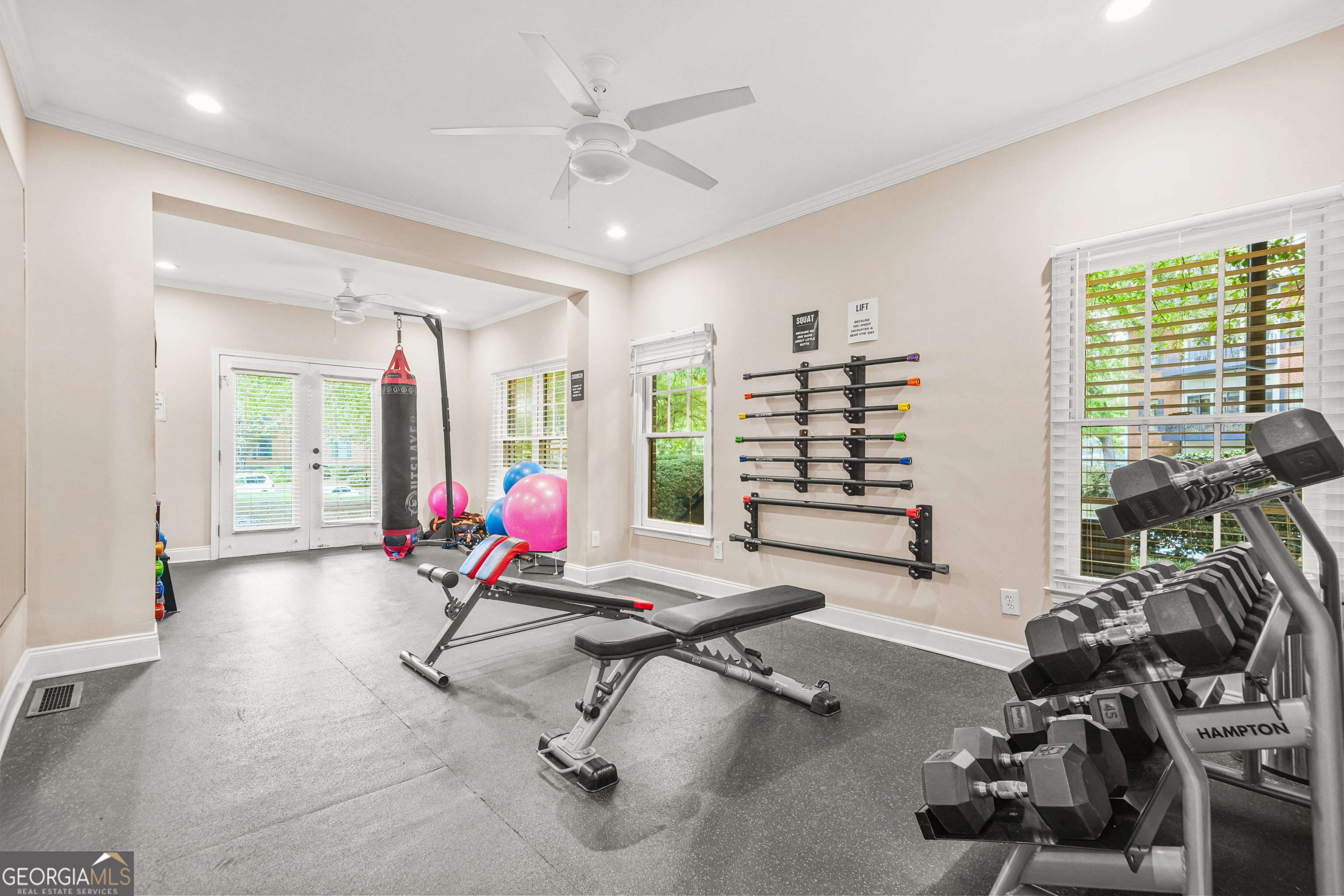 Atlanta, Georgia 30324, United States, 2 Bedrooms Bedrooms, ,2 BathroomsBathrooms,Residential,Active,194530