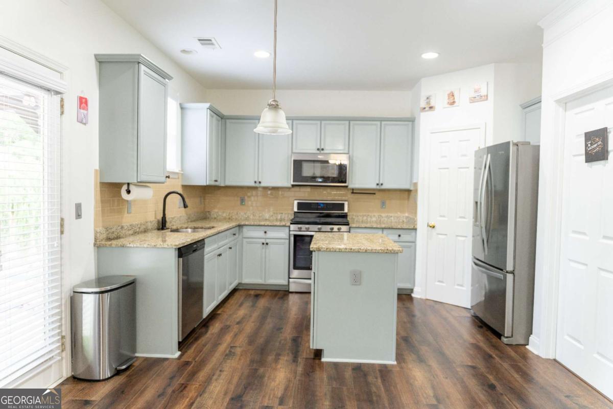 3442 Old Towne LN