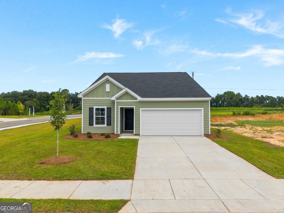 701 Riverton LN