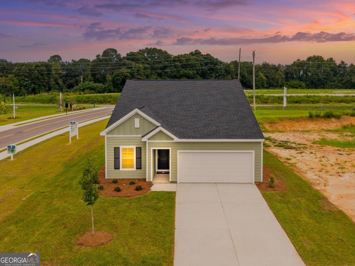 701 Riverton LN