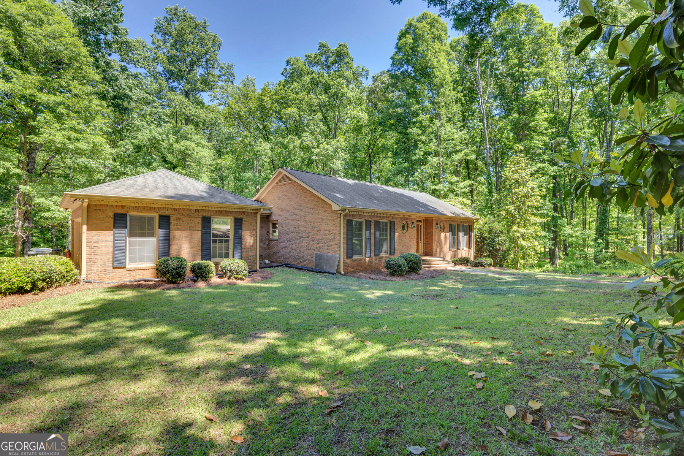 370 River Cove RD
