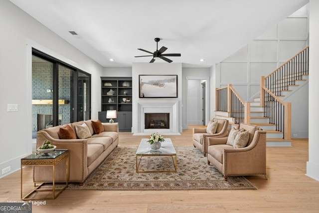 165 Chariot CT