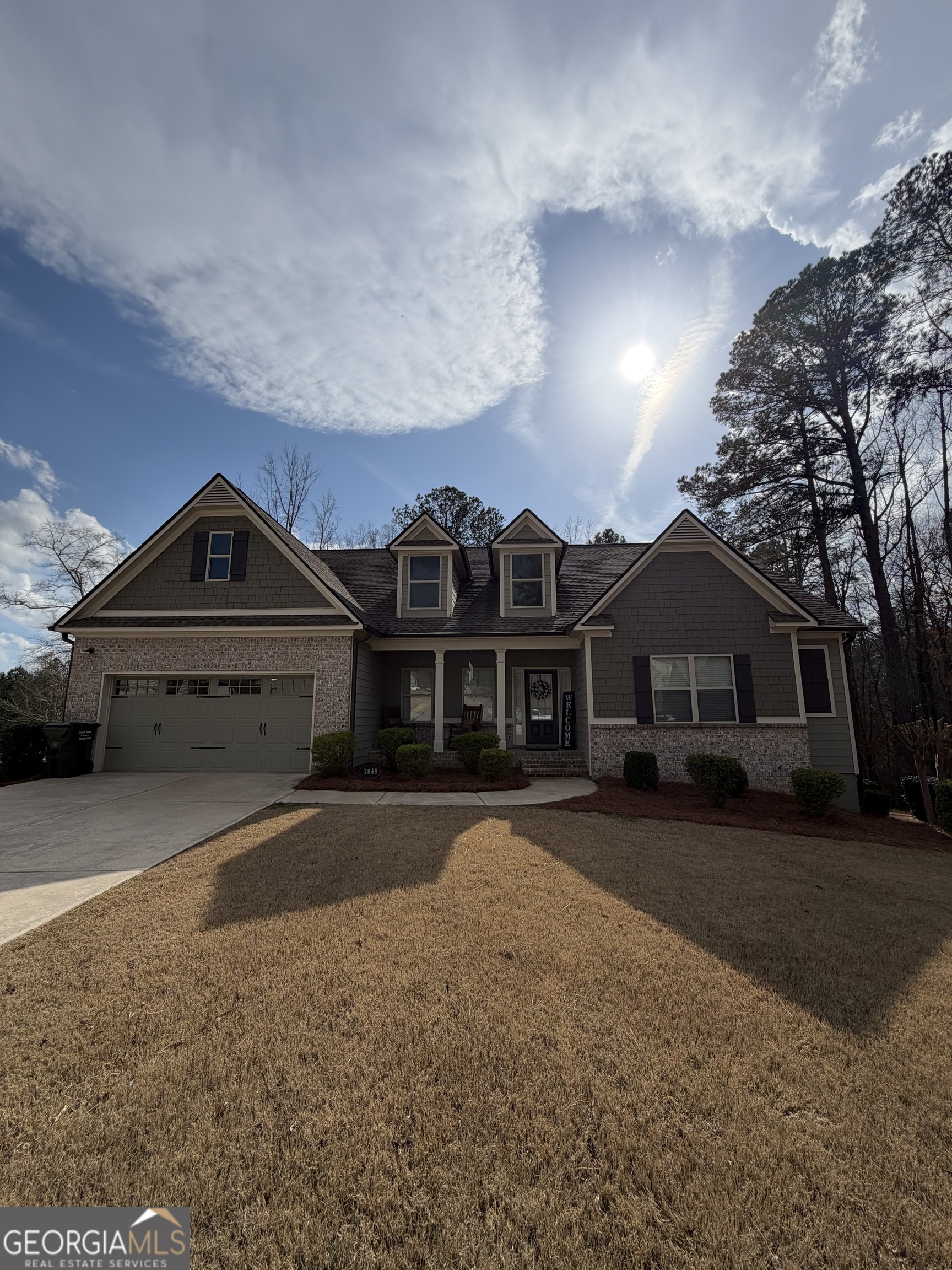 1849 Cedar Oaks LN