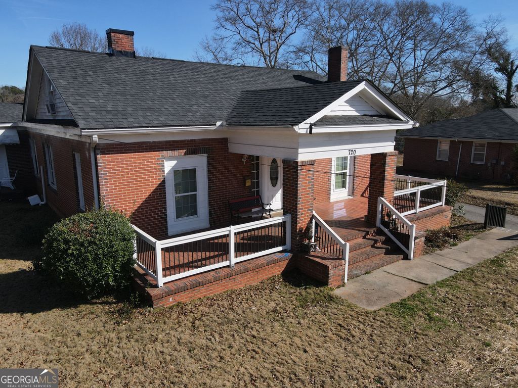 Photo of 720 W Main St, Thomaston, GA 30286 (MLS # 10670032)