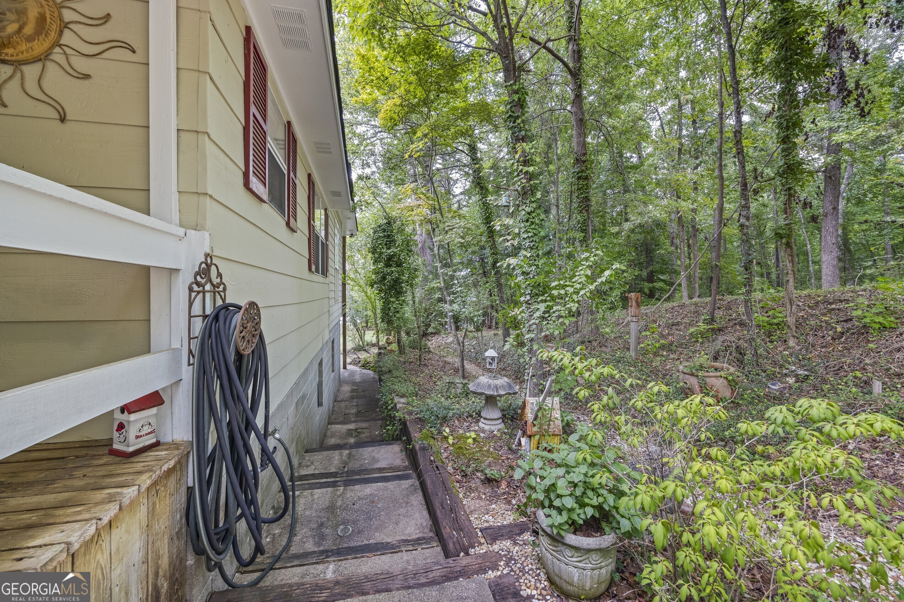 Lavonia, Georgia 30553, United States, 3 Bedrooms Bedrooms, ,2 BathroomsBathrooms,Residential,Pending,205468