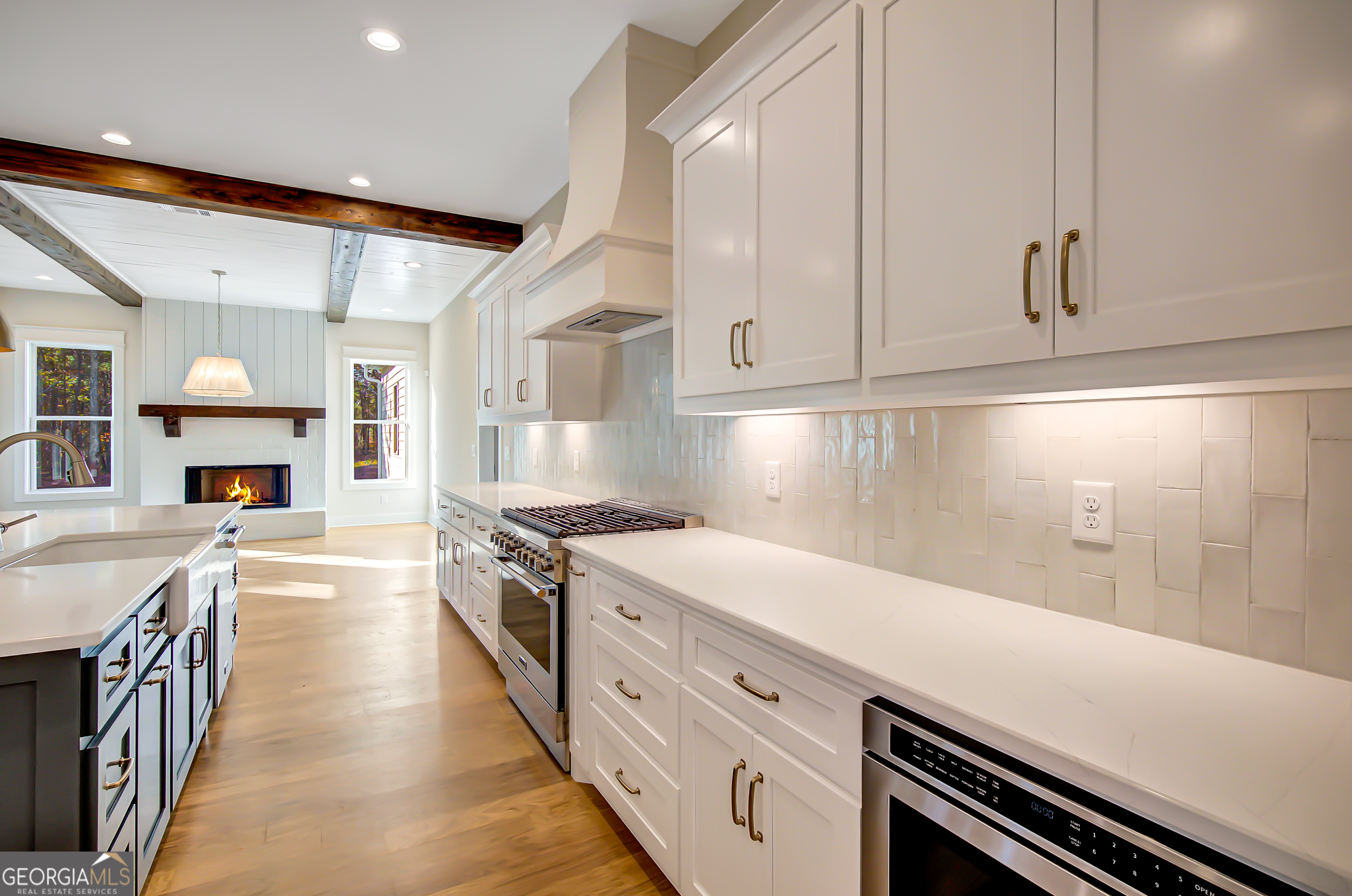 Sharpsburg, Georgia 30277, United States, 4 Bedrooms Bedrooms, ,5 BathroomsBathrooms,Residential,Active,244477