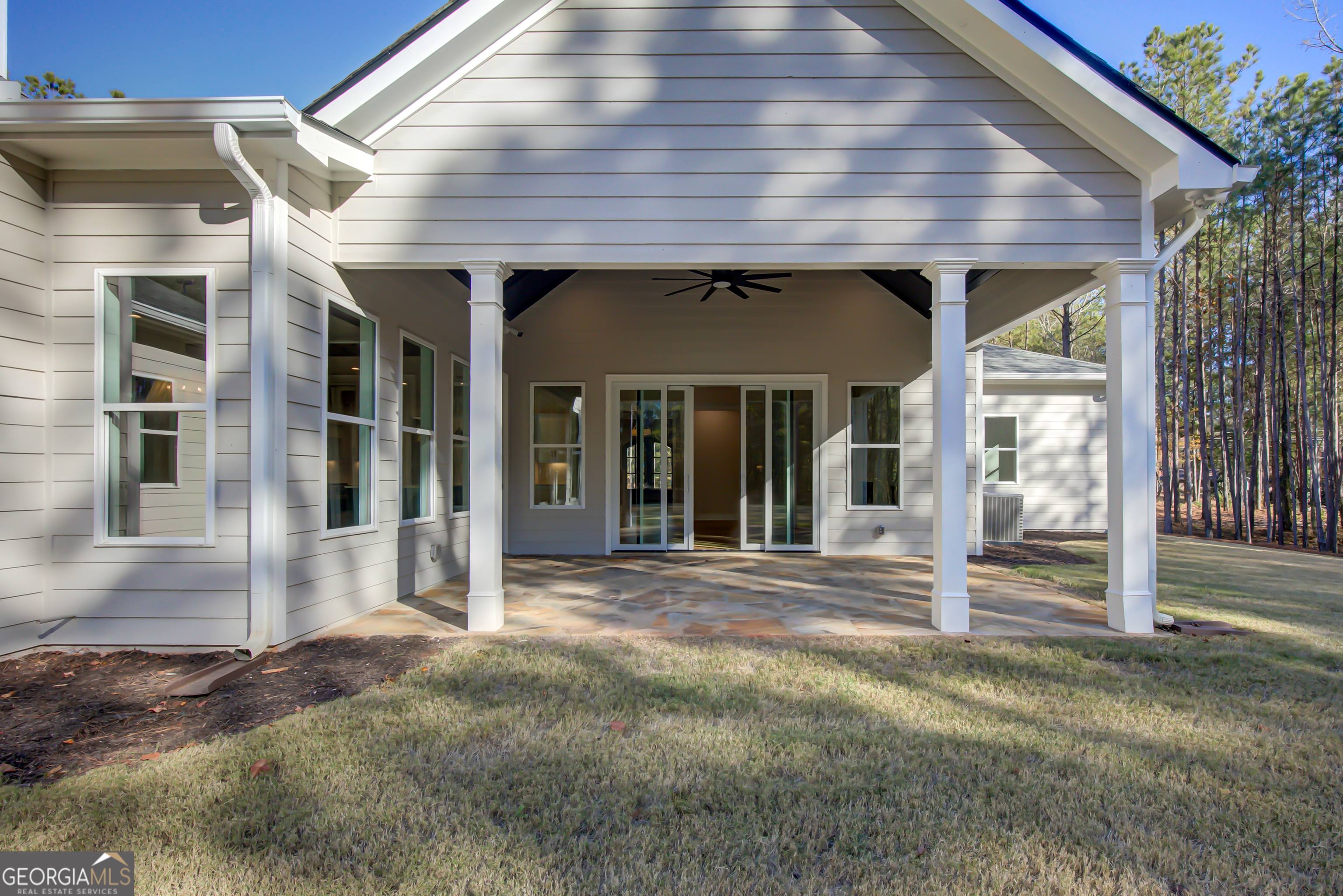 Sharpsburg, Georgia 30277, United States, 4 Bedrooms Bedrooms, ,5 BathroomsBathrooms,Residential,Active,244477