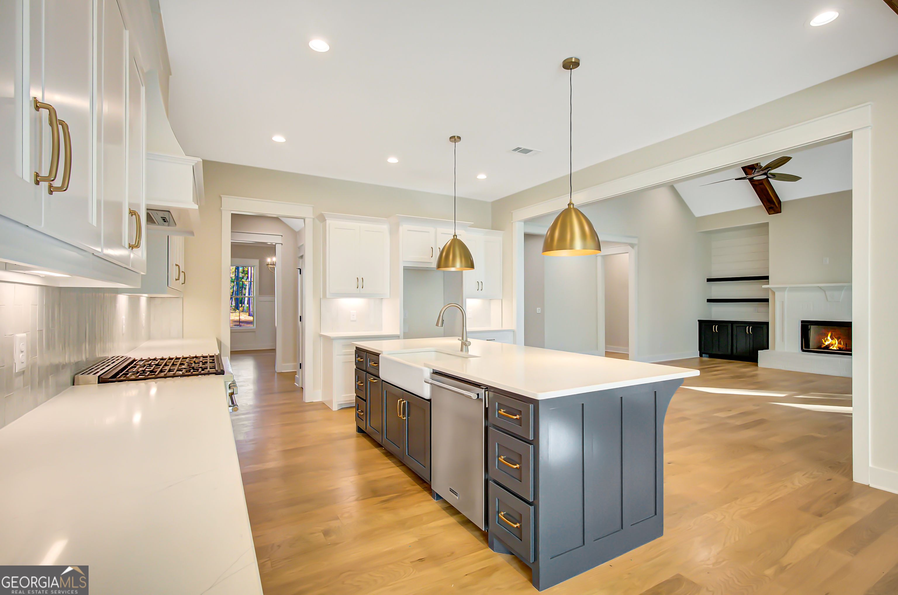 Sharpsburg, Georgia 30277, United States, 4 Bedrooms Bedrooms, ,5 BathroomsBathrooms,Residential,Active,244477