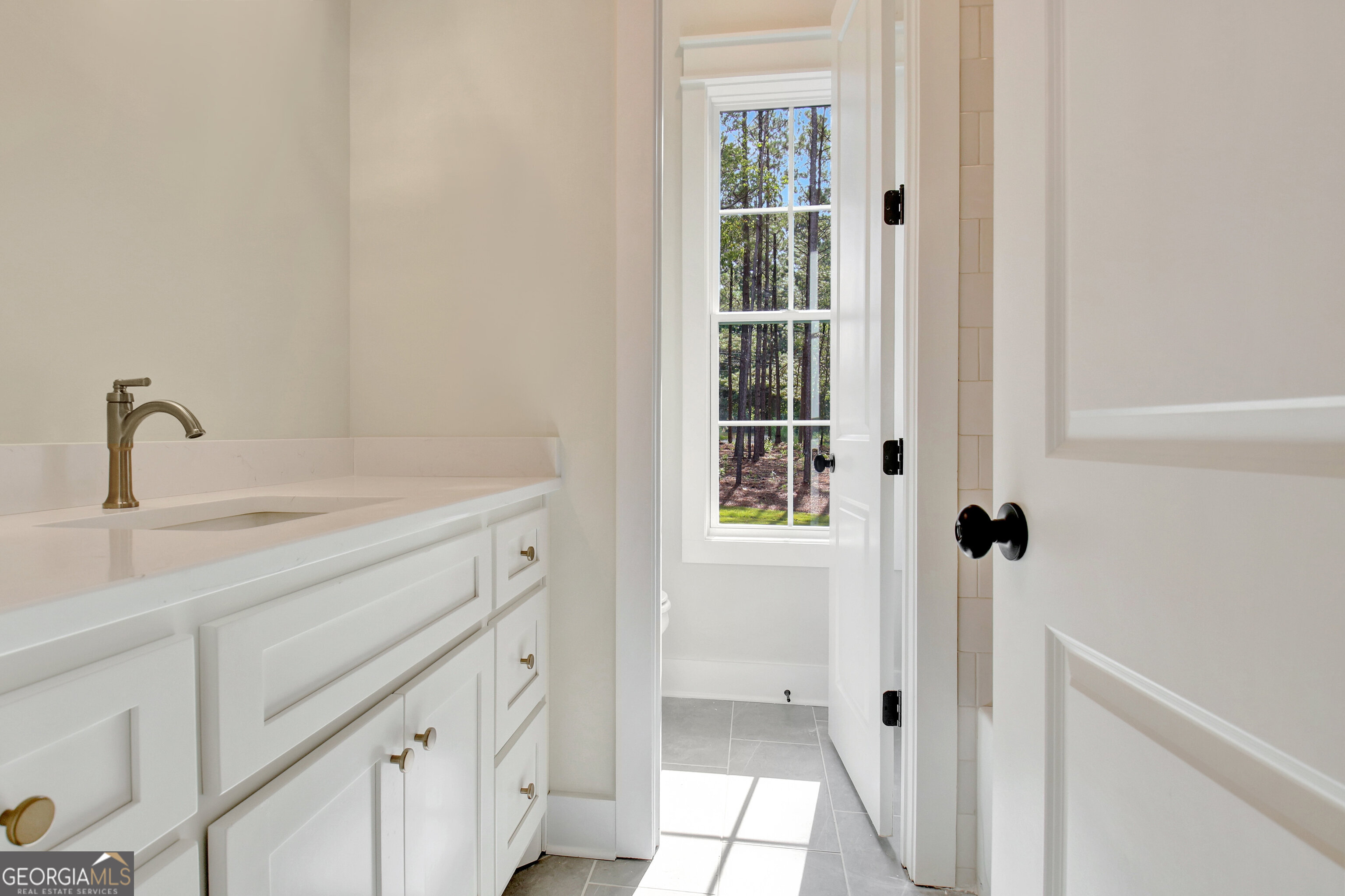 Sharpsburg, Georgia 30277, United States, 4 Bedrooms Bedrooms, ,5 BathroomsBathrooms,Residential,Active,244477