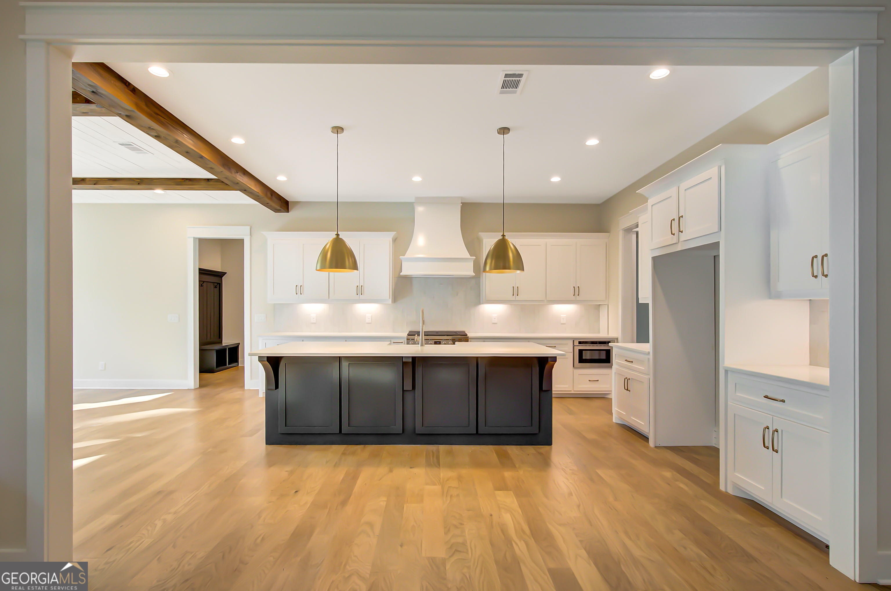 Sharpsburg, Georgia 30277, United States, 4 Bedrooms Bedrooms, ,5 BathroomsBathrooms,Residential,Active,244477