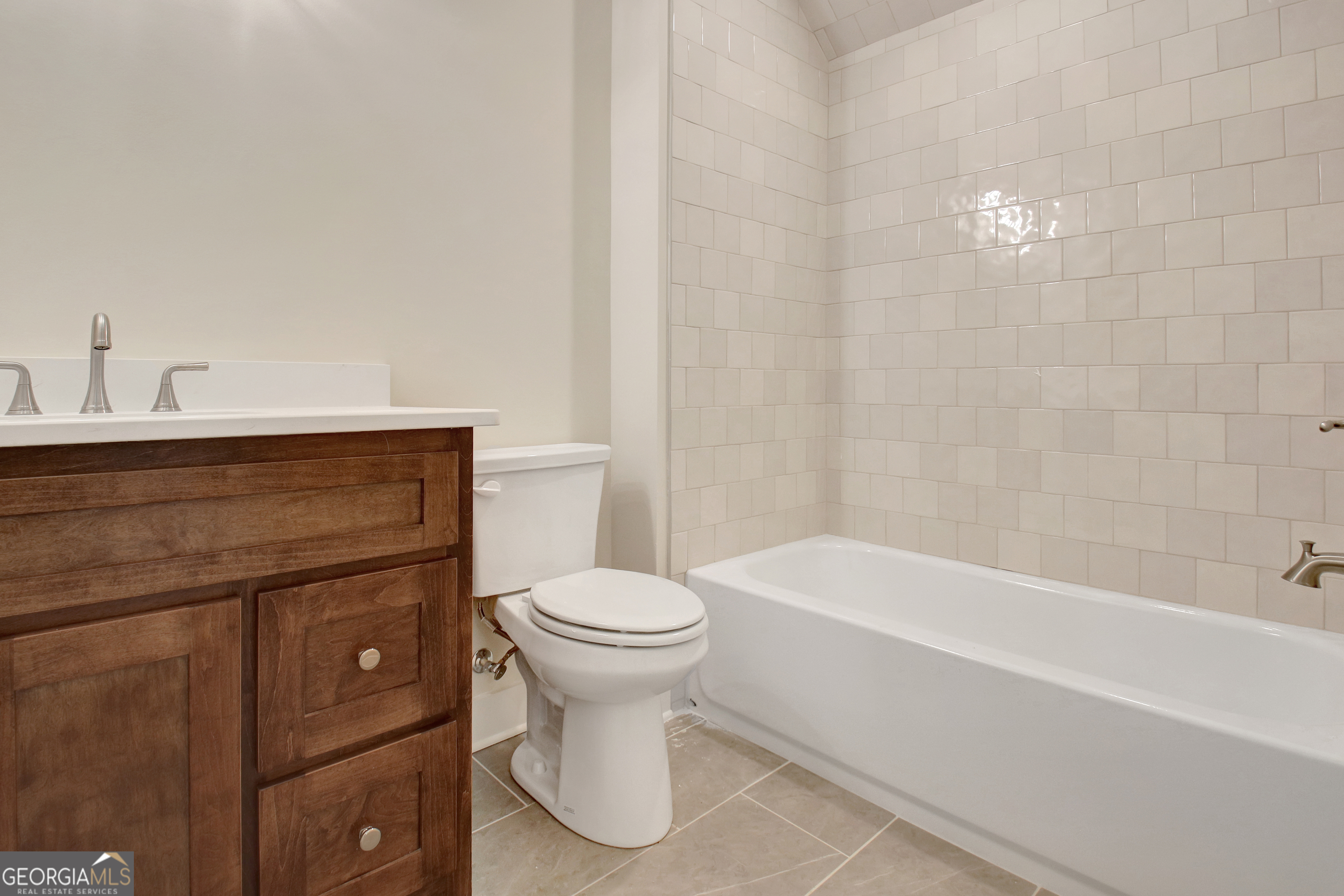 Sharpsburg, Georgia 30277, United States, 4 Bedrooms Bedrooms, ,5 BathroomsBathrooms,Residential,Active,244477