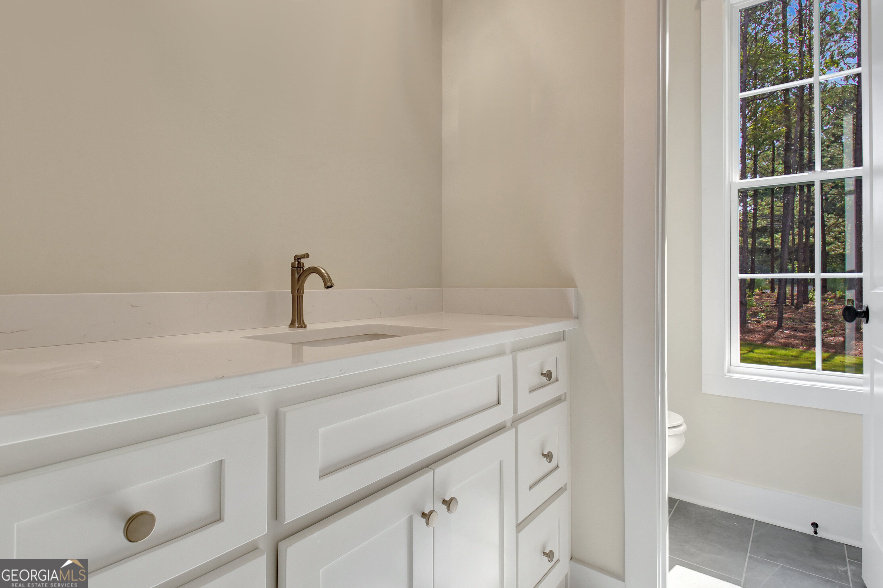 Sharpsburg, Georgia 30277, United States, 4 Bedrooms Bedrooms, ,5 BathroomsBathrooms,Residential,Active,244477