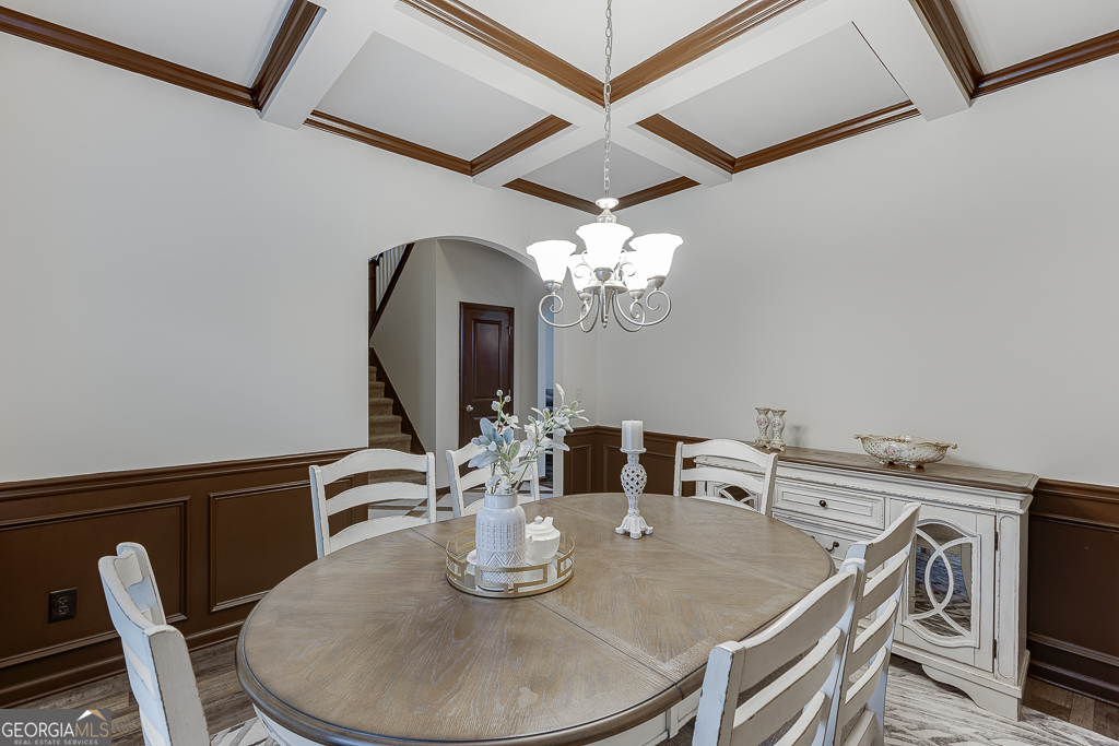 893 Whitfield Oak RD