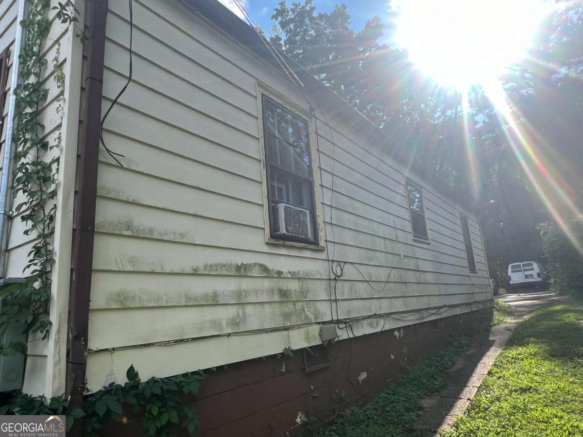 A H HOLT PROP - Residential