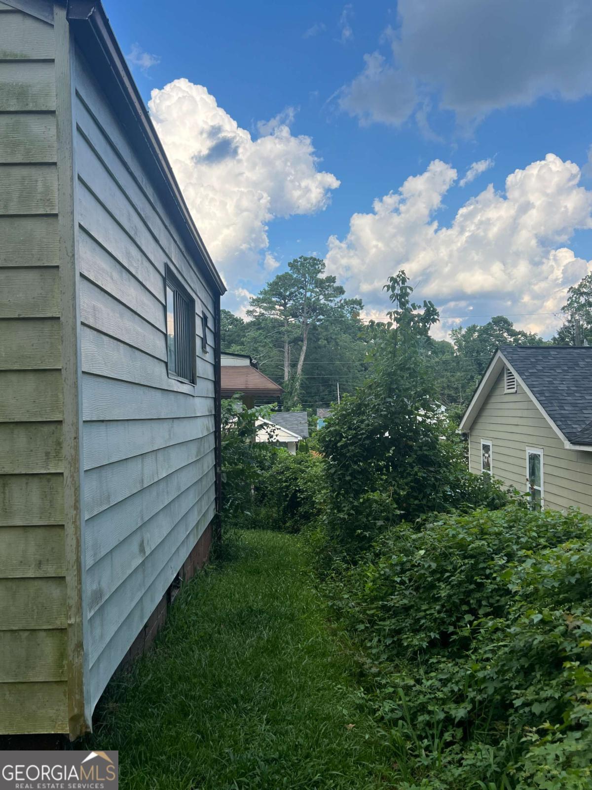 A H HOLT PROP - Residential