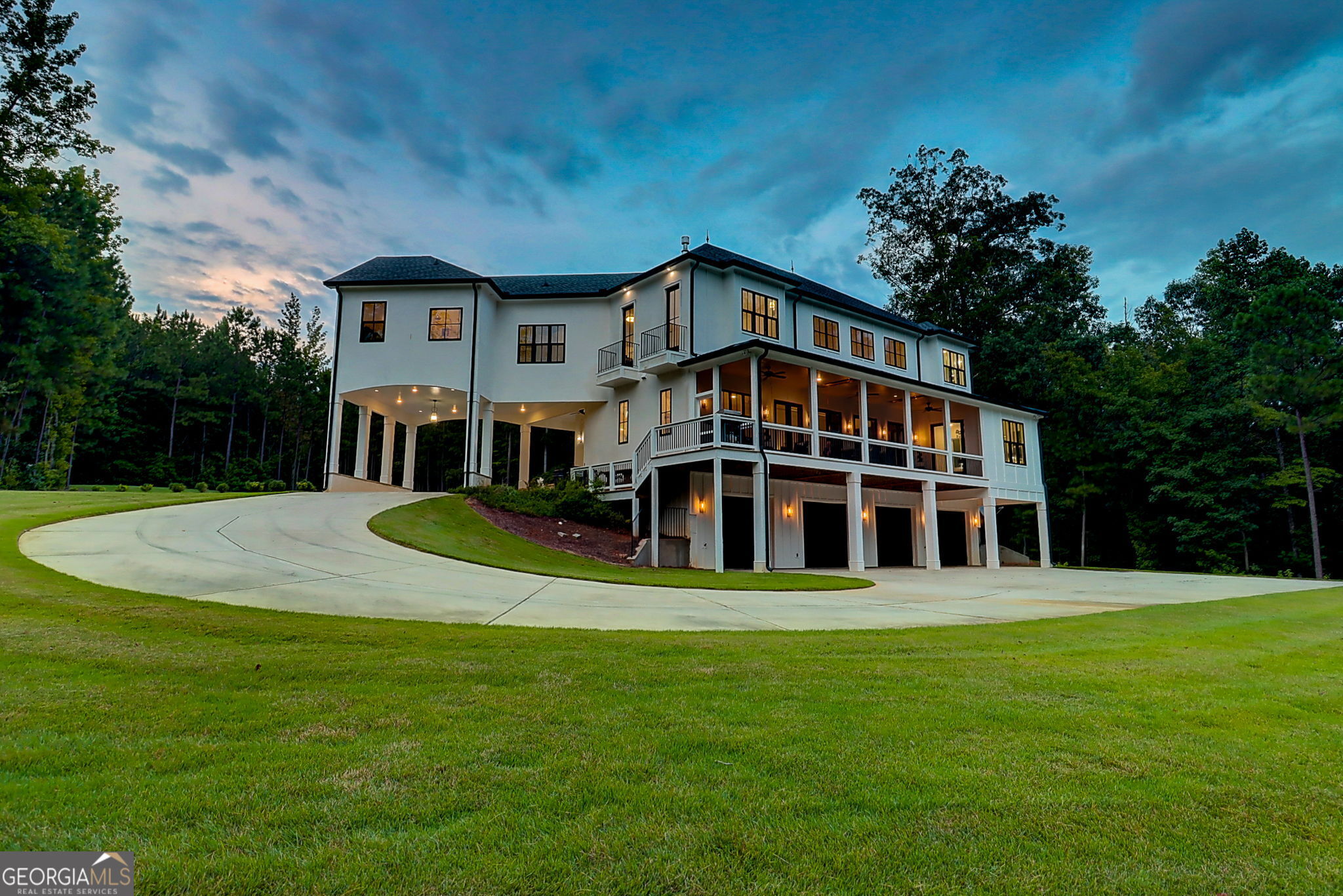 7505 Hollis RD