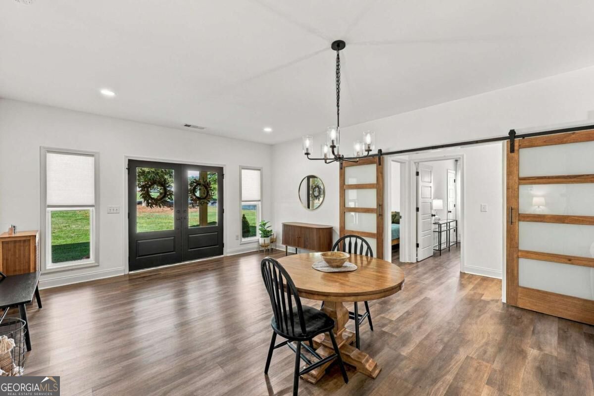 122 Jones CT