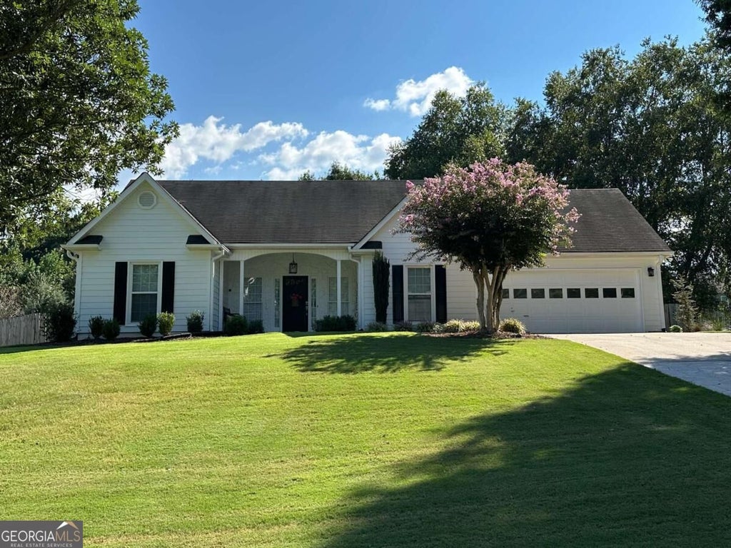 Photo of 5230 Jonathans Way, Cumming, GA 30040 (MLS # 10842988)