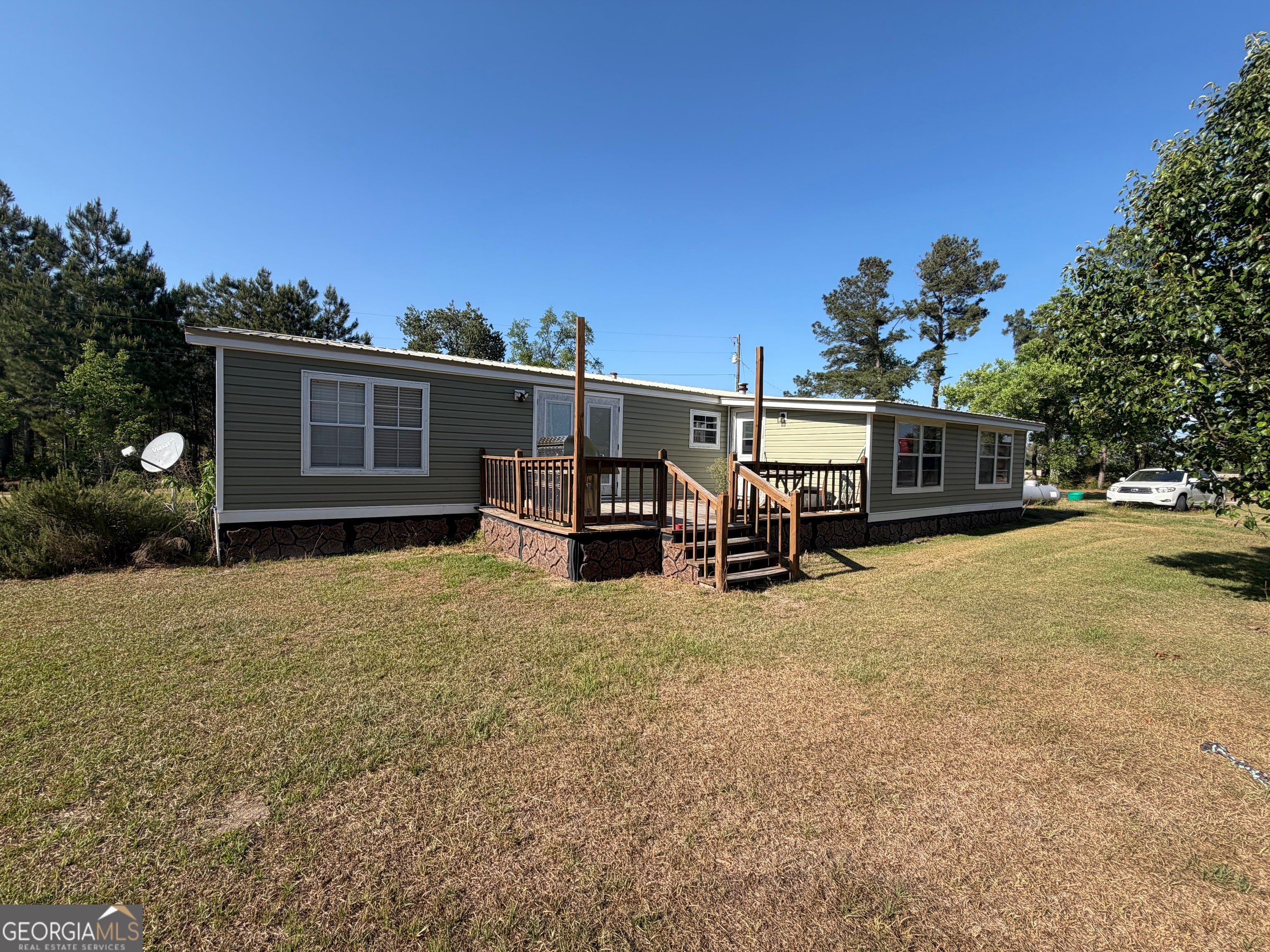 40 Azalea DR