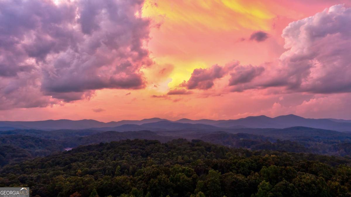 6.7 Grateful View Drive