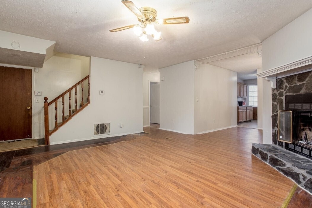 602 Pine Tree TRL