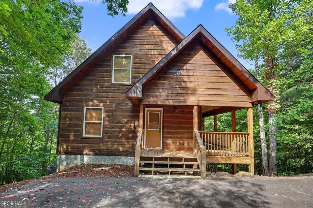 Photo of 482 High Street, Young Harris, GA 30582 (MLS # 10837150)