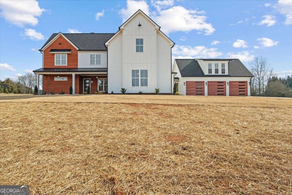 Photo of 1250 HAYS MILL Road, Carrollton, GA 30117 (MLS # 10685093)