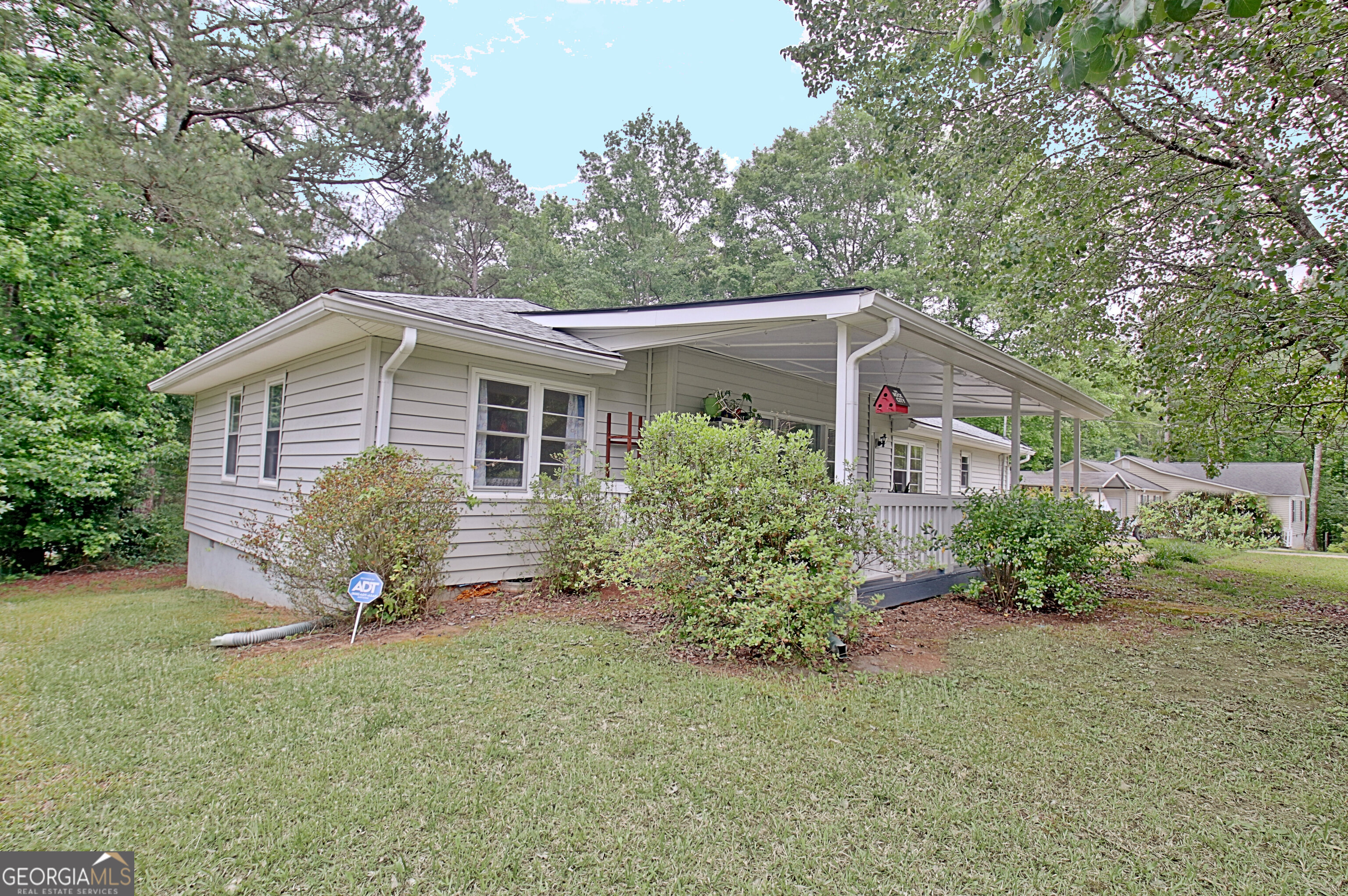 70 Moore RD