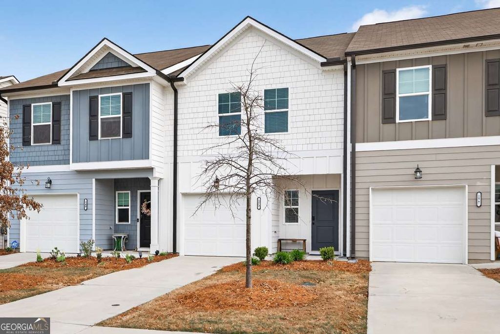 Photo of 173 Buckingham Lane, Hoschton, GA 30548 (MLS # 10721828)