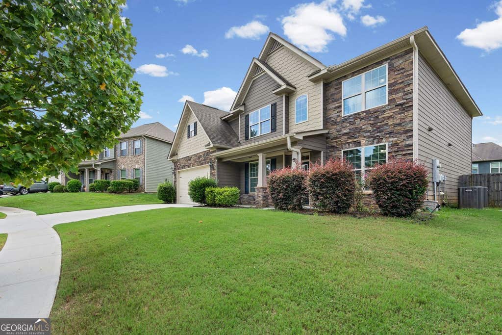 Photo of 1125 Acorn Oak Drive, Lawrenceville, GA 30045 (MLS # 10823114)