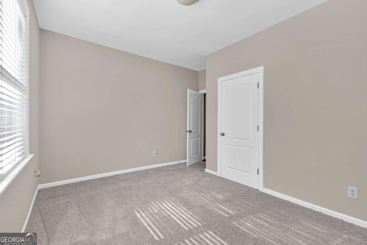 Atlanta, Georgia 30331, United States, 7 Bedrooms Bedrooms, ,5 BathroomsBathrooms,Residential,Active,36237