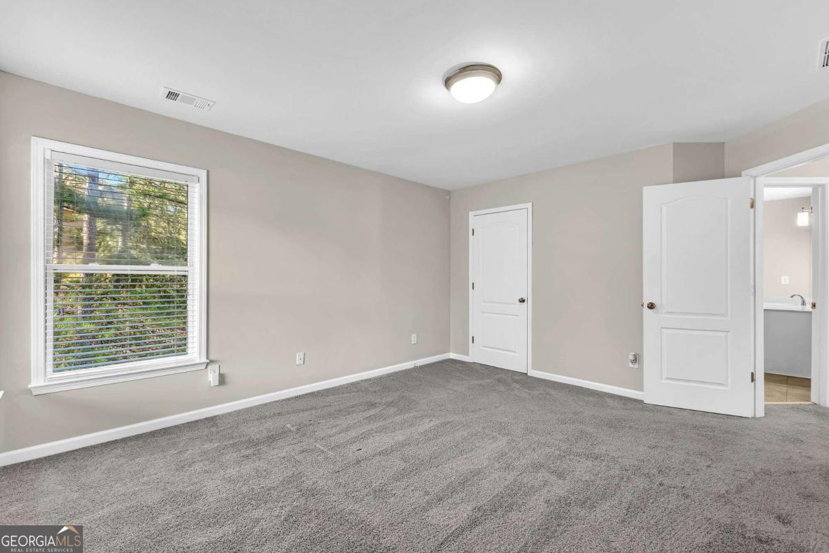 Atlanta, Georgia 30331, United States, 7 Bedrooms Bedrooms, ,5 BathroomsBathrooms,Residential,Active,36237