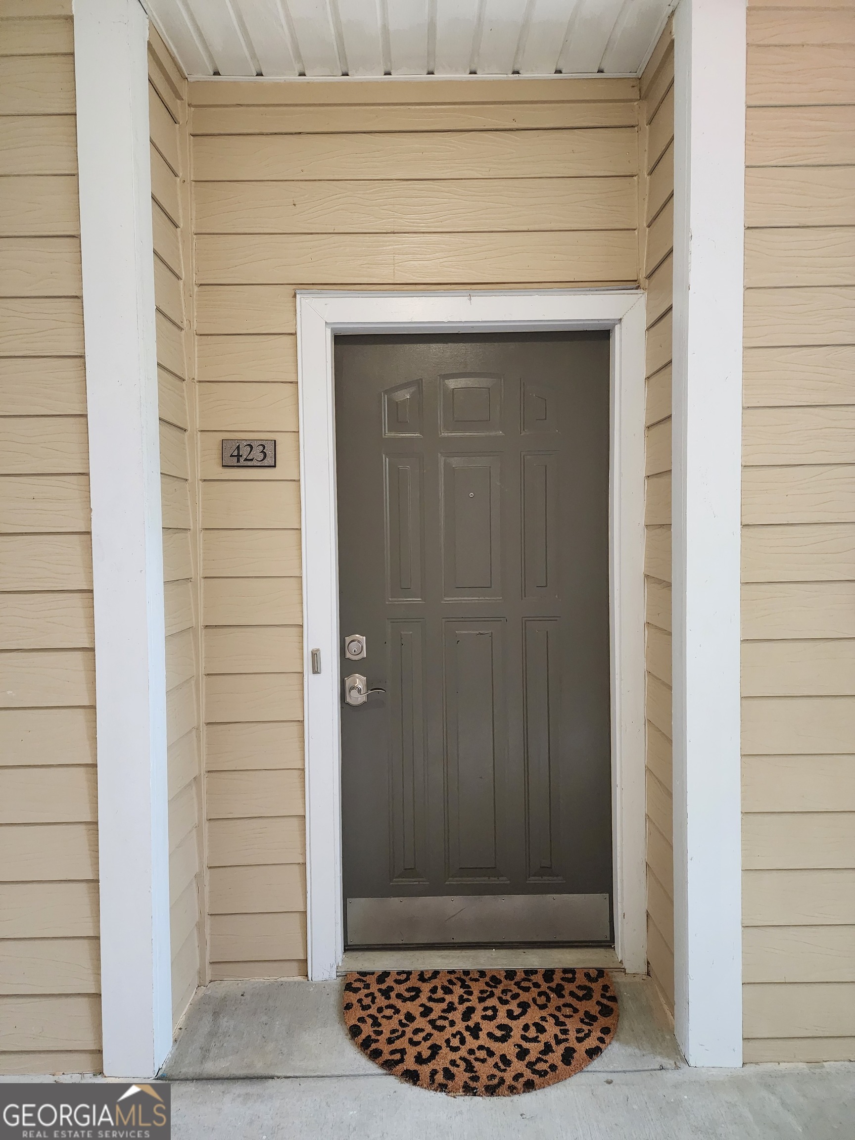 423 Pembrooke CIR # 423