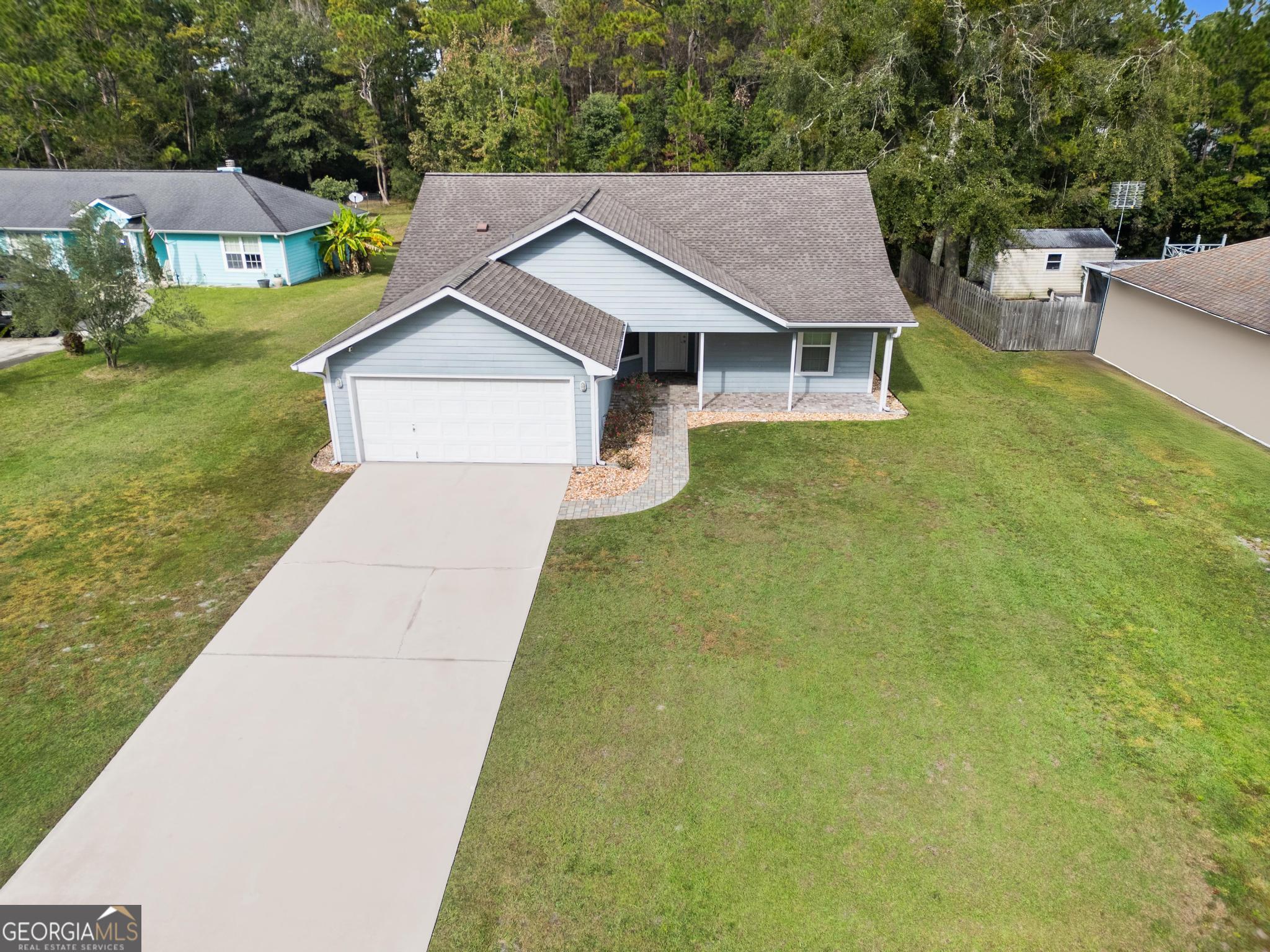 214 Lake Forest DR S