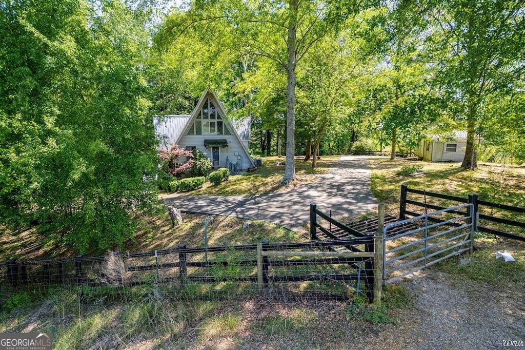 Photo of 746 Dot Road, Bowdon, GA 30108 (MLS # 10742739)