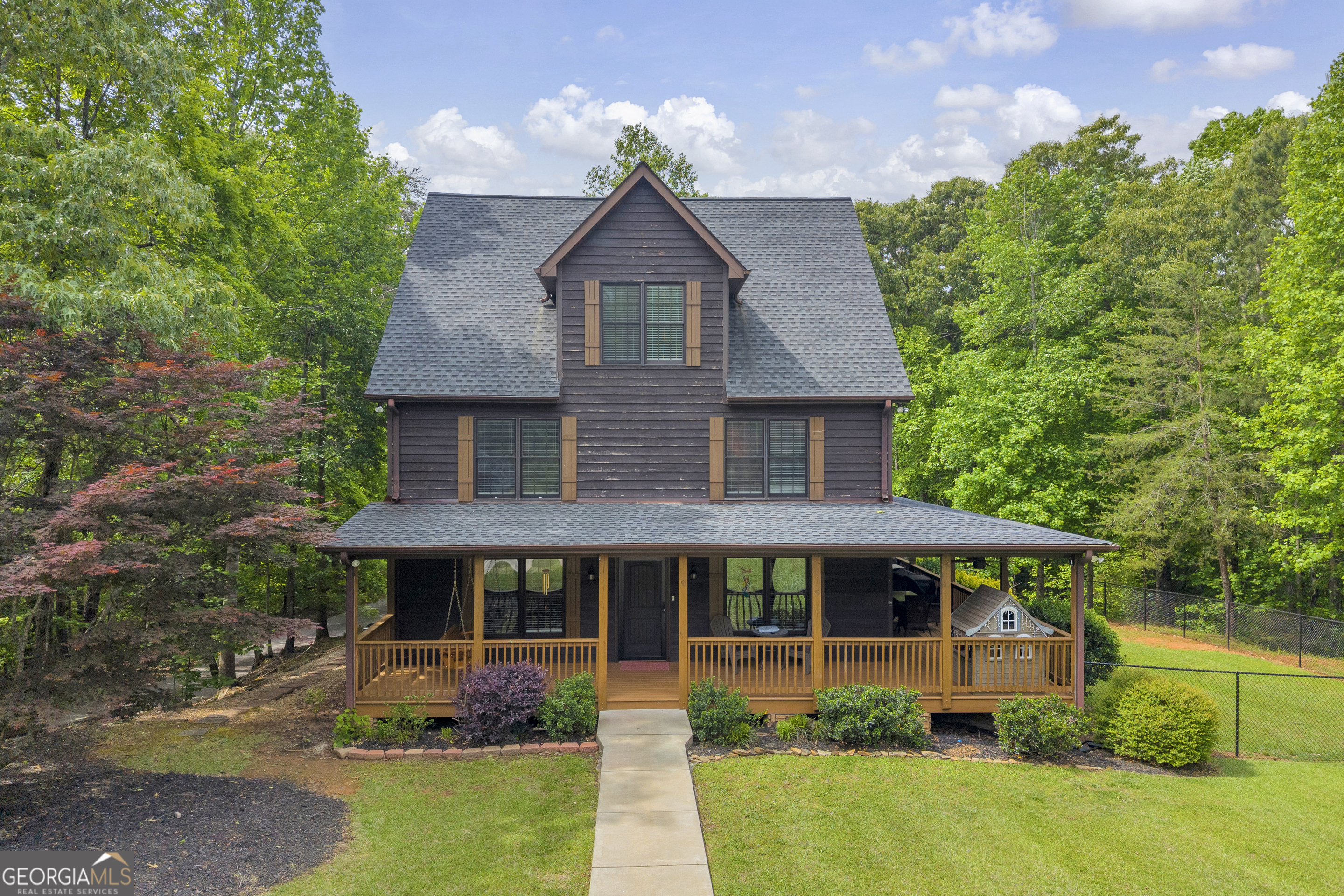946 Riverdale RD