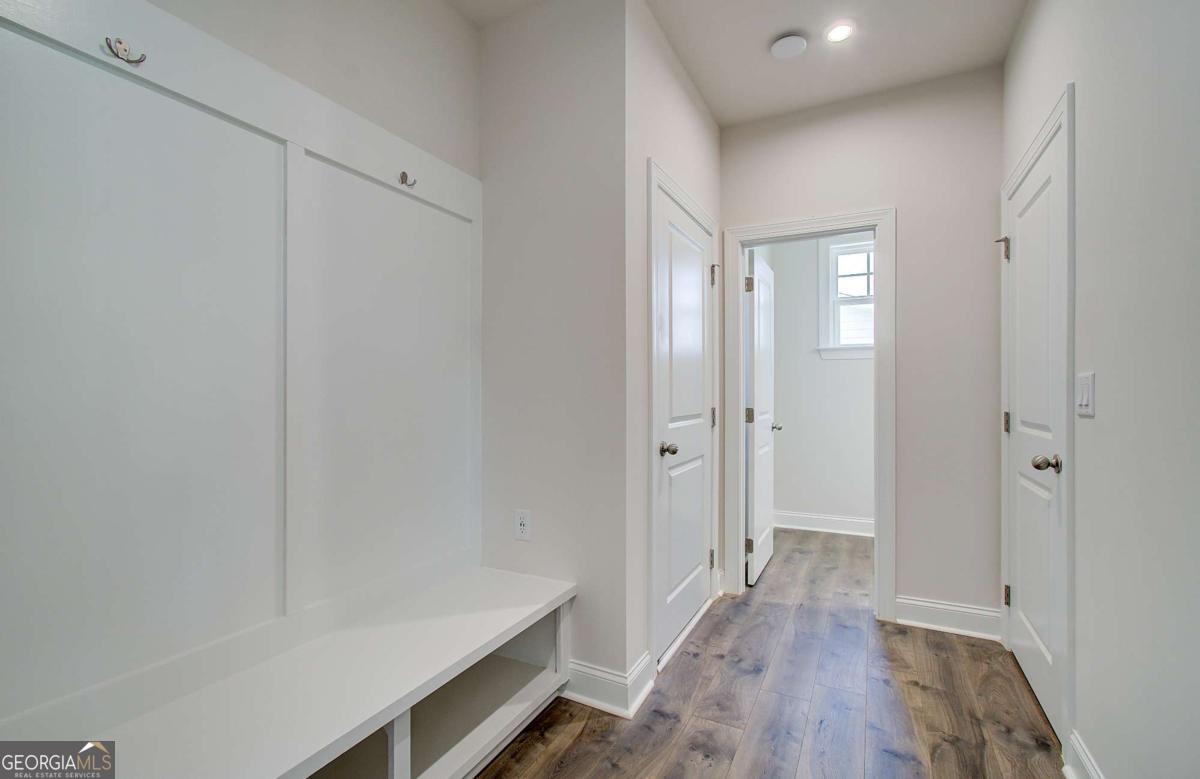 4041 Adler CIR
