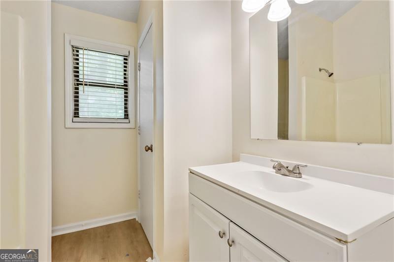 Booth circle - Residential Income