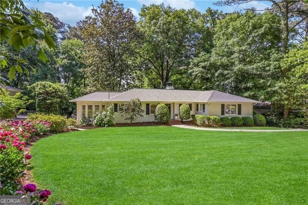 Photo of 1520 Moores Mill Road NW, Atlanta, GA 30327 (MLS # 10740516)