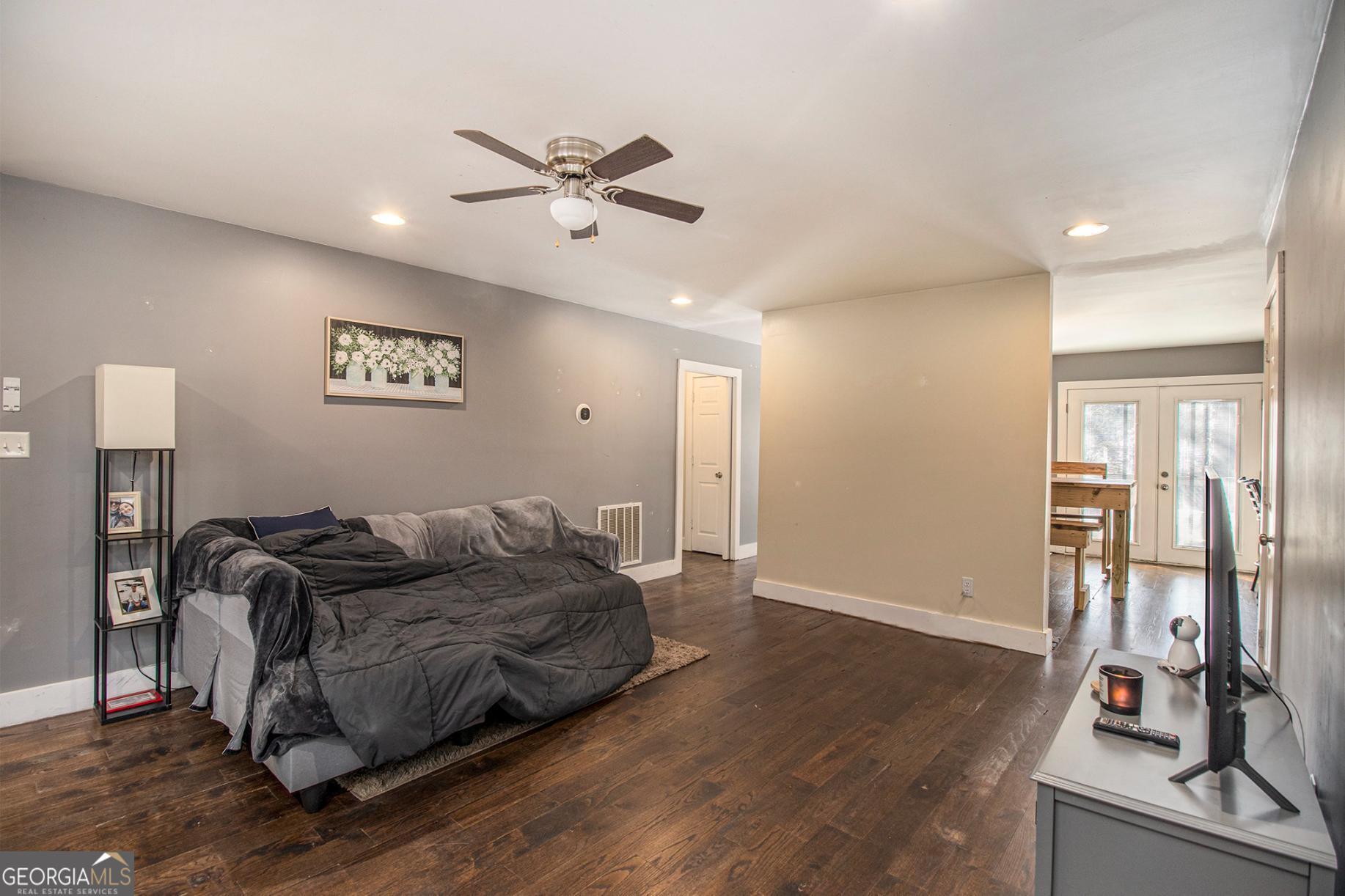 1585 Golden Pond PASS