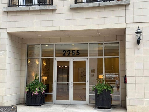 Photo of 2255 Peachtree Road NE #322, Atlanta, GA 30309 (MLS # 10836966)
